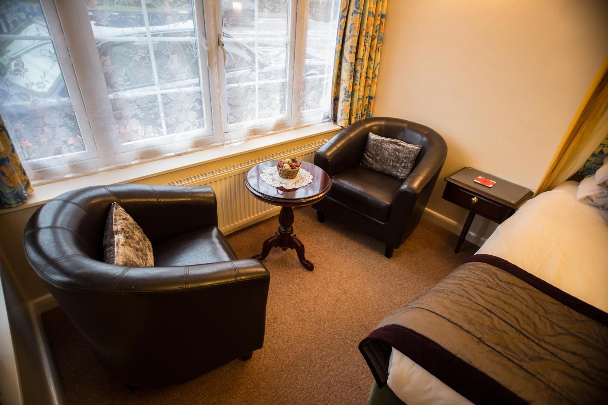 Penryn Guest House, Ensuite Rooms, Free Parking And Free Wifi Stratford-upon-Avon Room photo