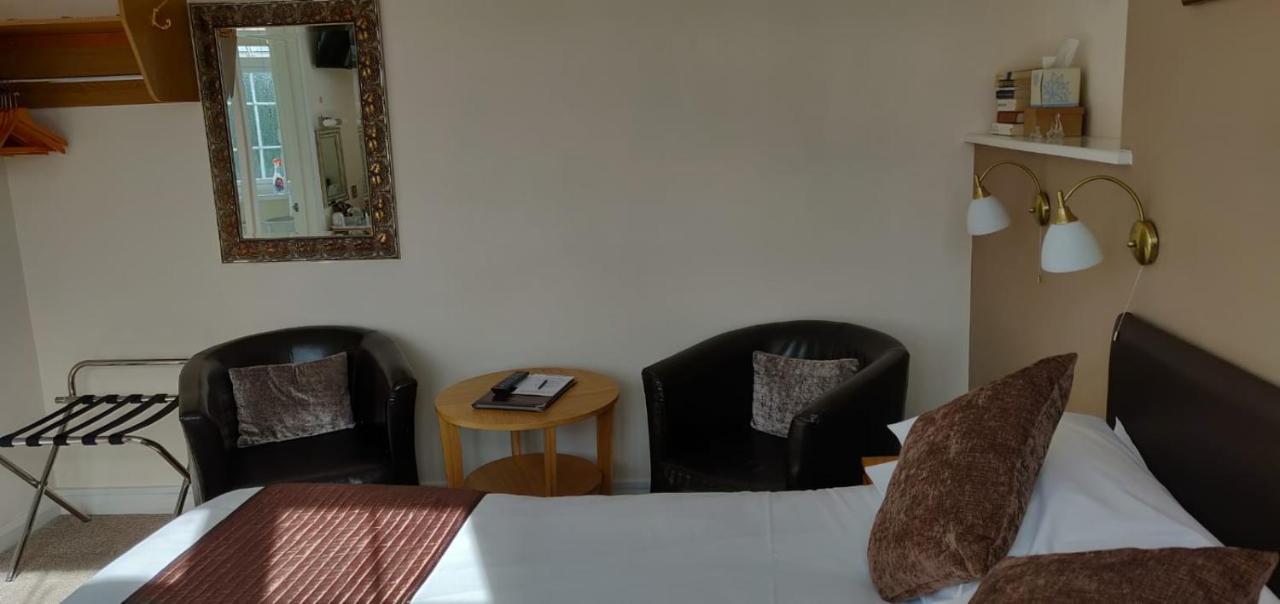 Penryn Guest House, Ensuite Rooms, Free Parking And Free Wifi Stratford-upon-Avon Exterior photo