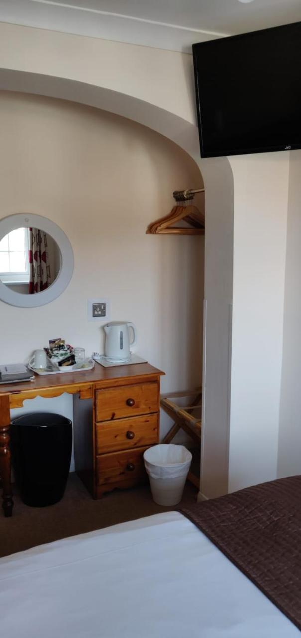 Penryn Guest House, Ensuite Rooms, Free Parking And Free Wifi Stratford-upon-Avon Exterior photo